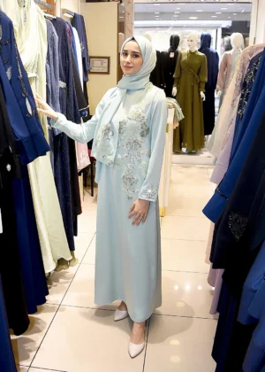 İnci Aplikeli Tasarim Elbise