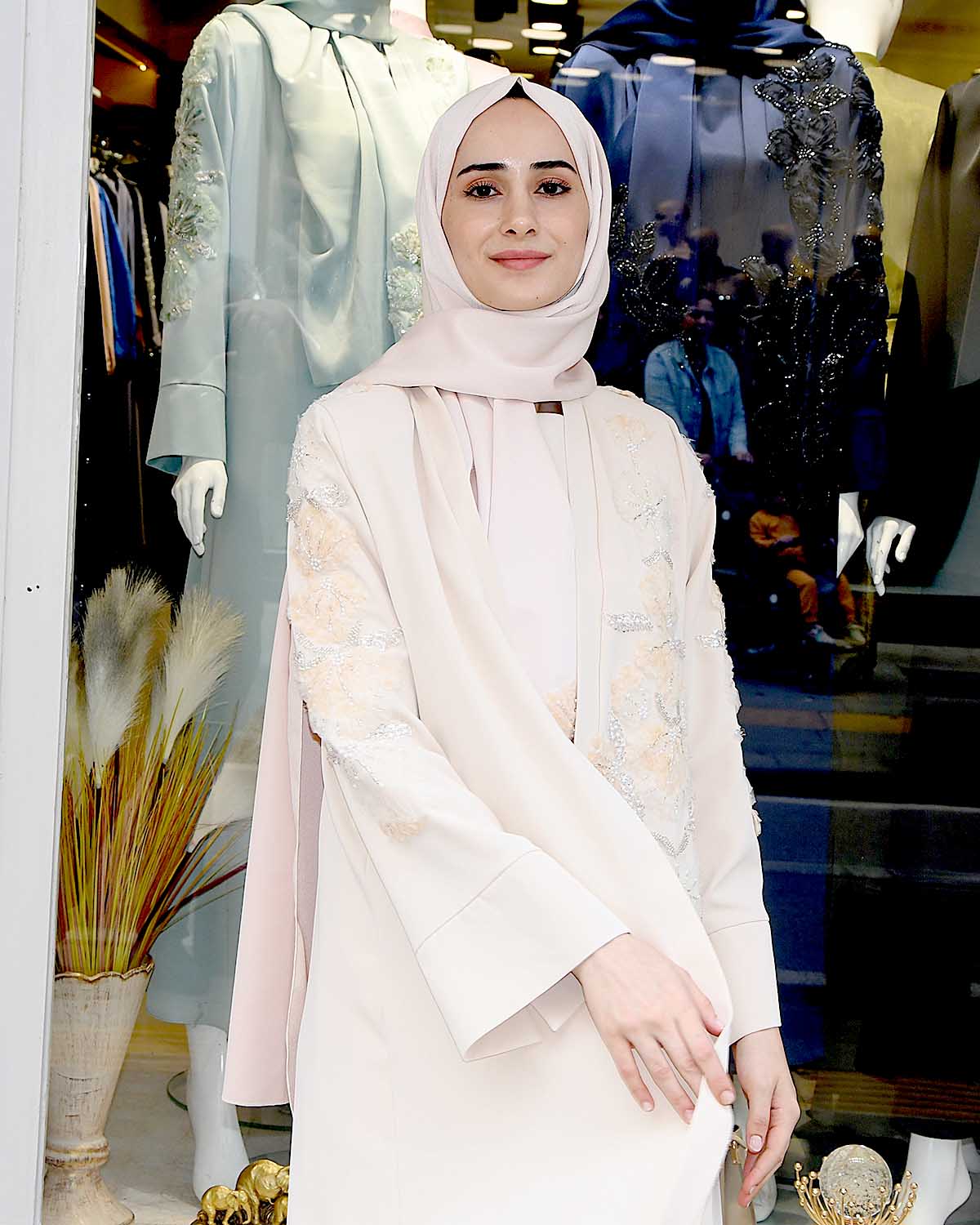 İnci Aplikeli Abaya Takim - Görsel 15