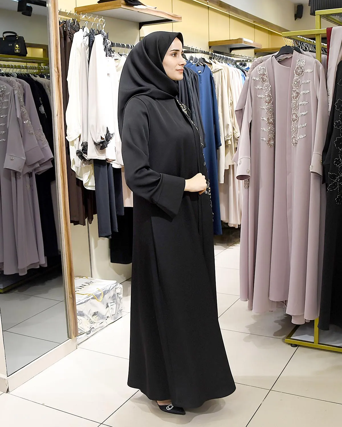 Nakış İşlemeli Siyah Abaya Takım - Görsel 2